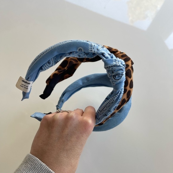 3 New Claire’s Knot Headbands - Picture 3 of 3